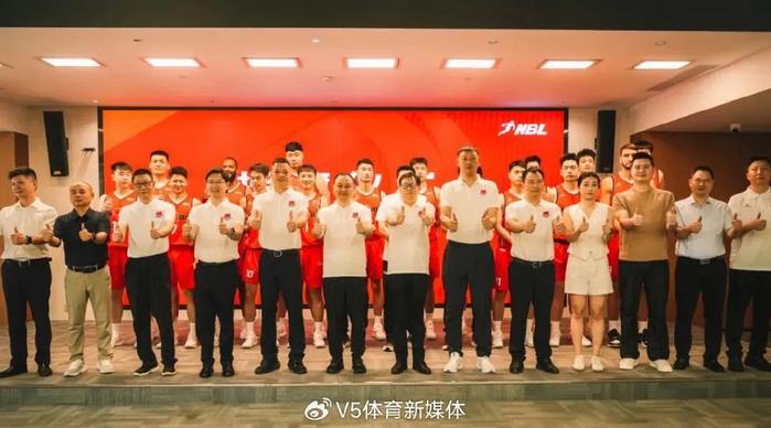 开云体育-湖北男篮在比赛中全队贡献，取得胜利