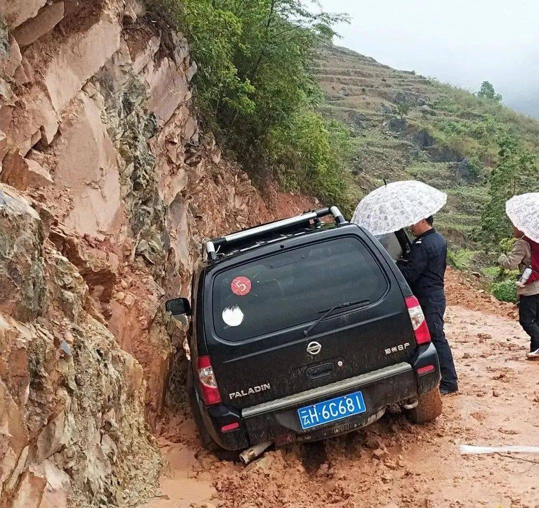 队长临危受命，挑起责任