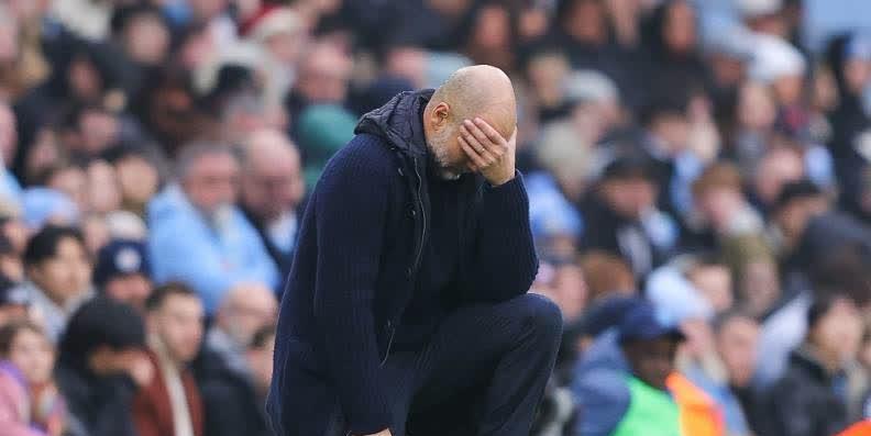 包含利物浦连败，卫冕冠军陷入泥潭的词条