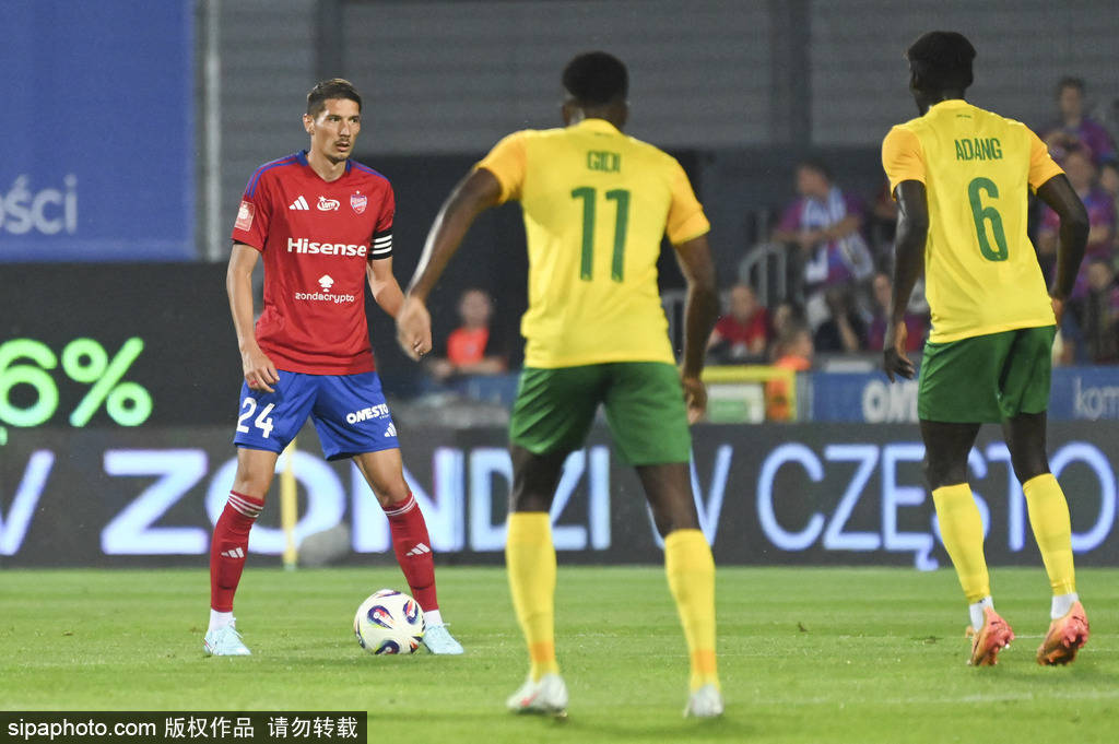 阿森纳温格晋级，赛场表现稳健进八强