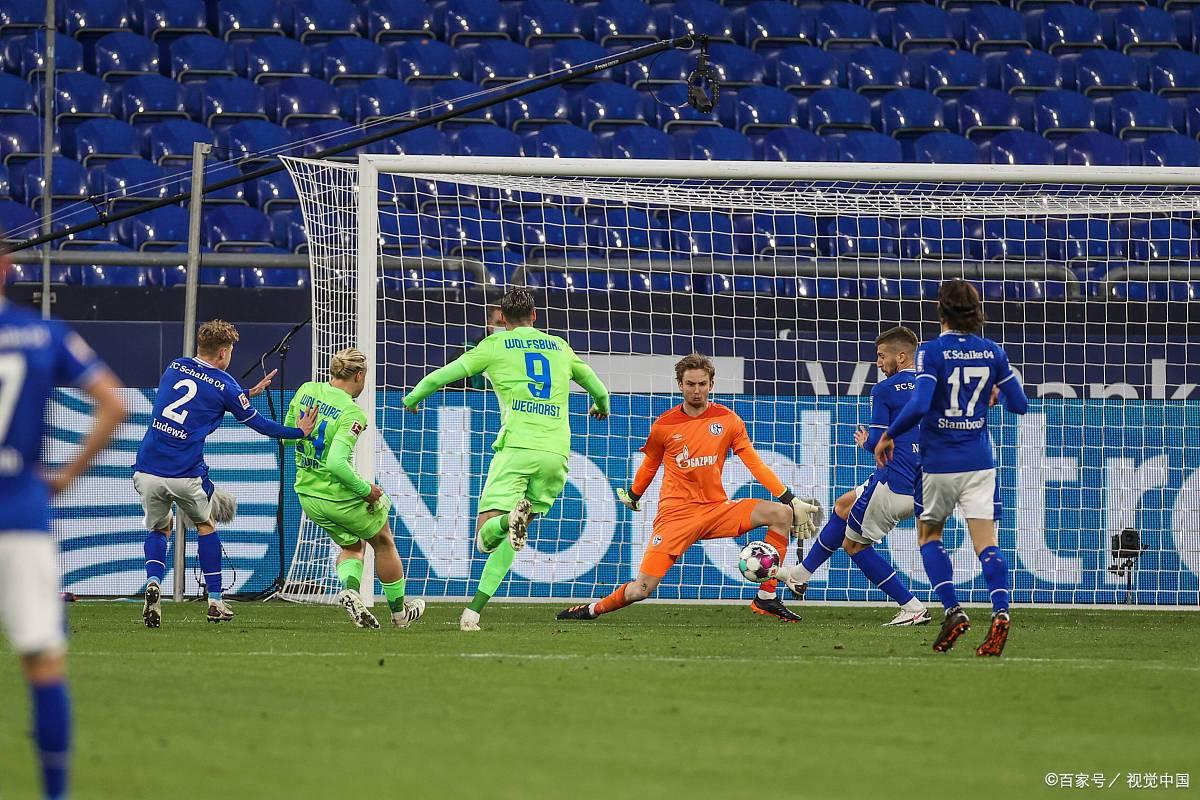 包含沃尔夫斯堡连续不胜，德甲降级危机的词条