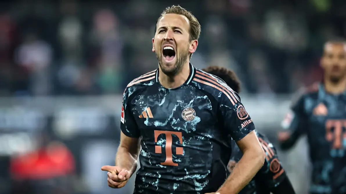 包含沂斯堡客场逆袭，成功领先门兴格拉德巴赫的词条