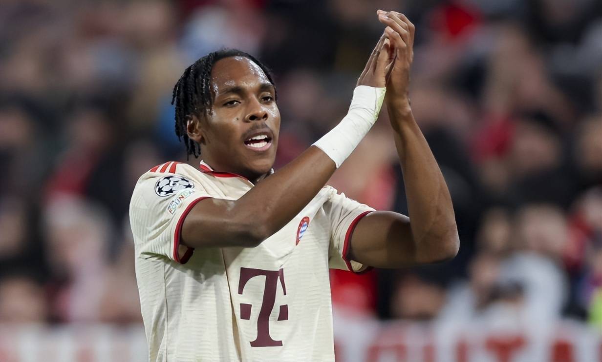 法国联赛新星崭露头角，引起球迷关注热议