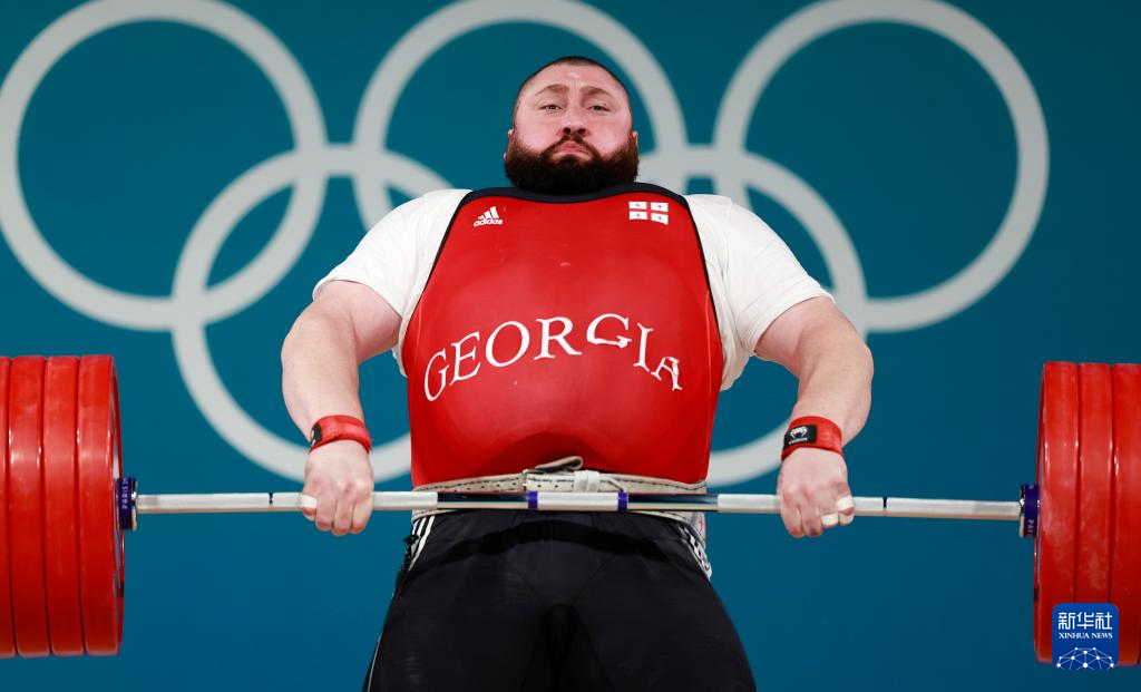 巨大挑战举重选手举世瞩目的简单介绍