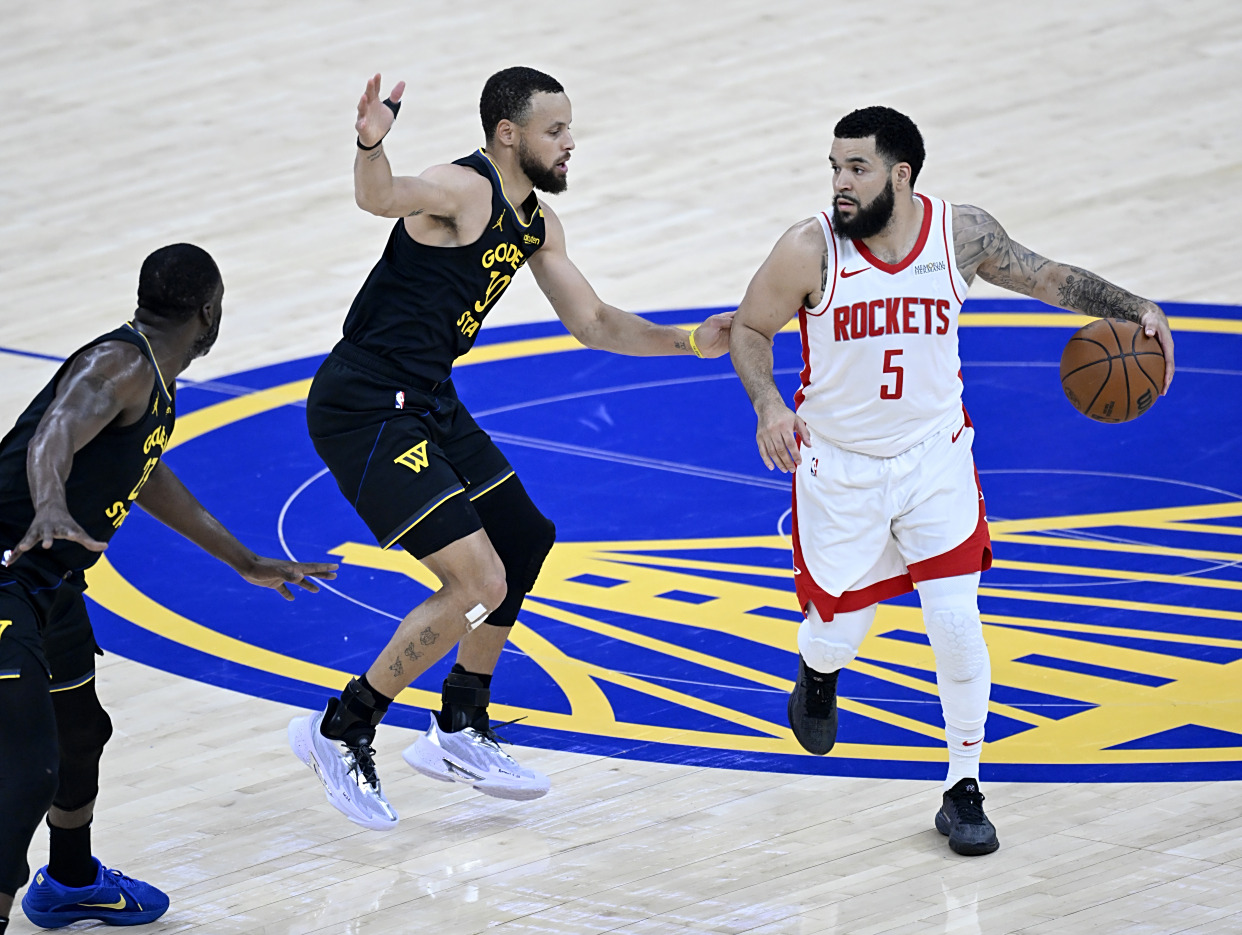 热火横扫灰熊晋级东部半决赛