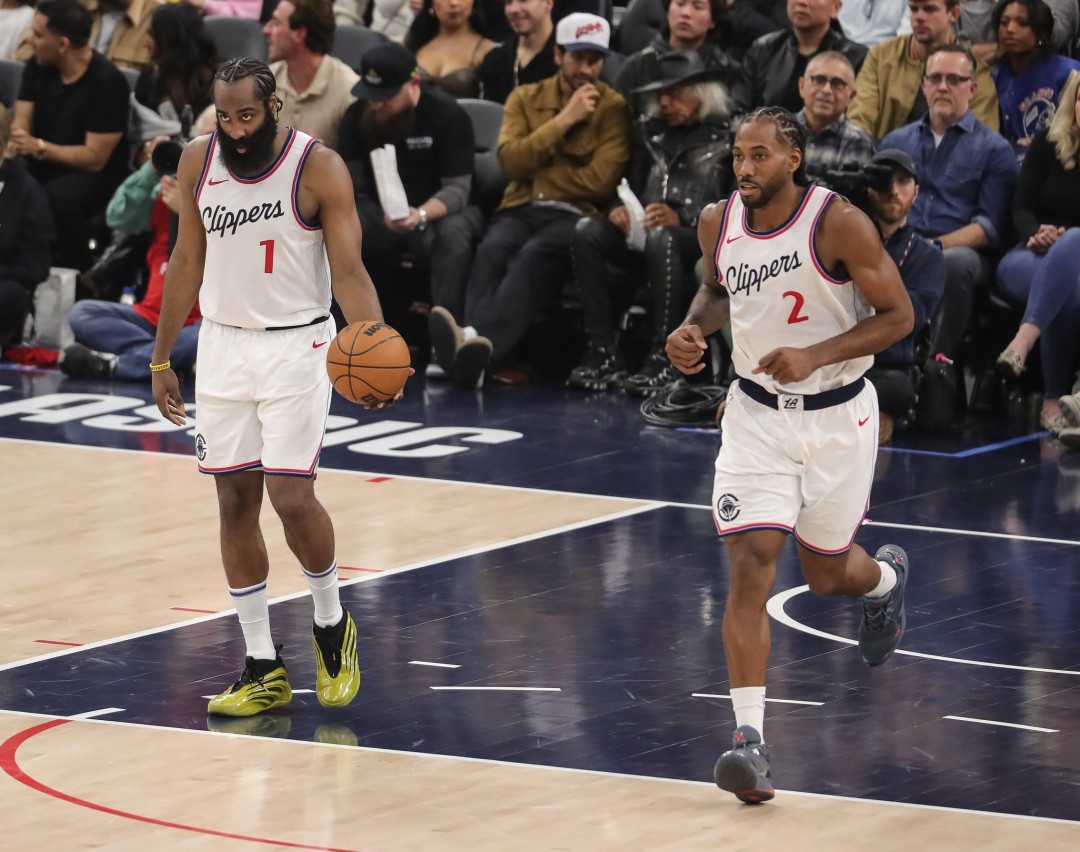 快船逆转湖人取得胜利，莱昂纳德状态回暖