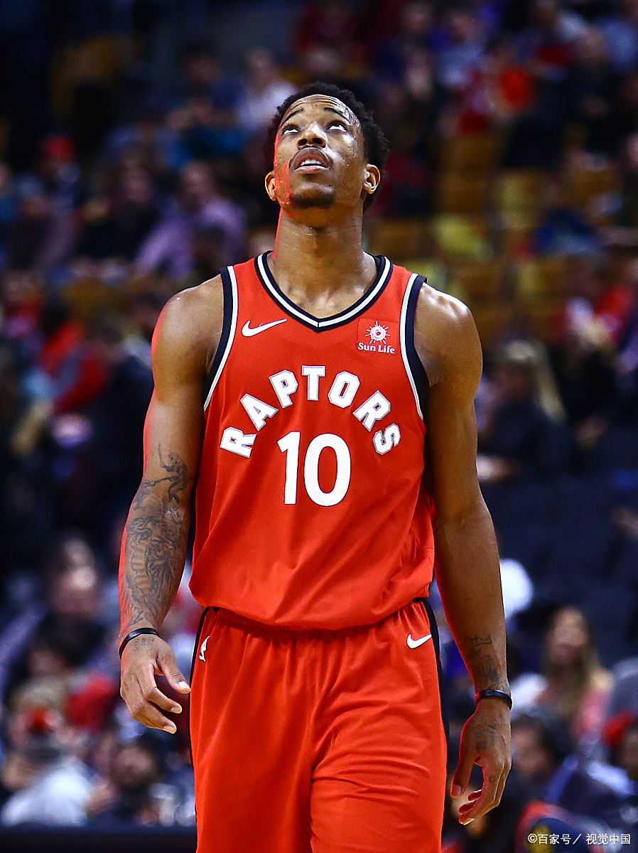 马刺惨败森林狼，德罗赞独得23分