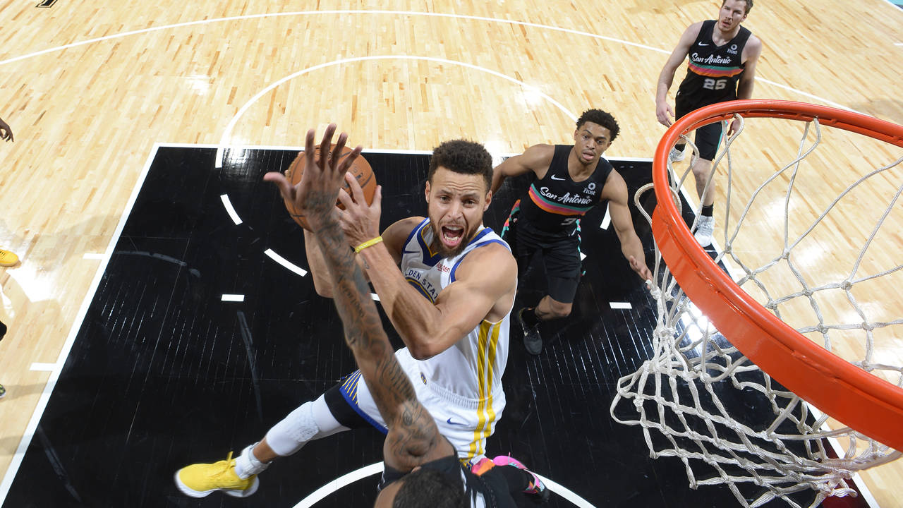 骑士大胜马刺,老王15记失分 骑士大胜马刺,老王15记失分