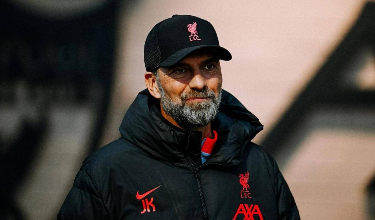 那不勒斯士气高涨，锐意追赶前线的简单介绍